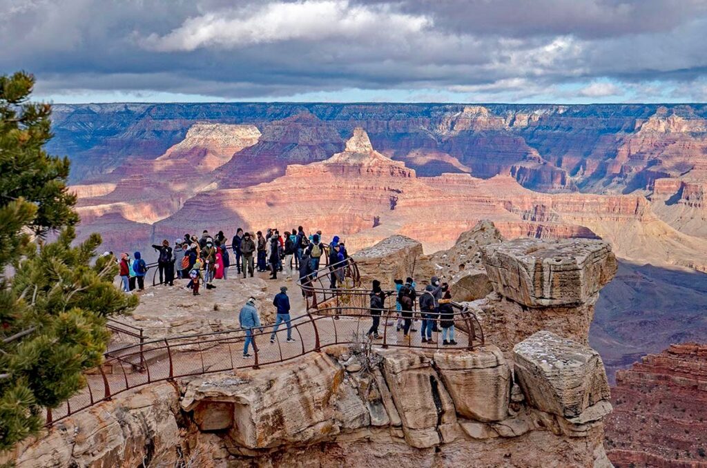 Top 10 Tourist Attractions in The World