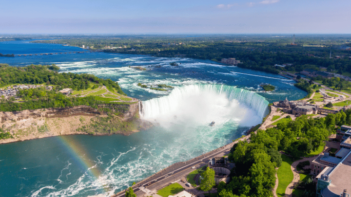 Tourist Places of Canada