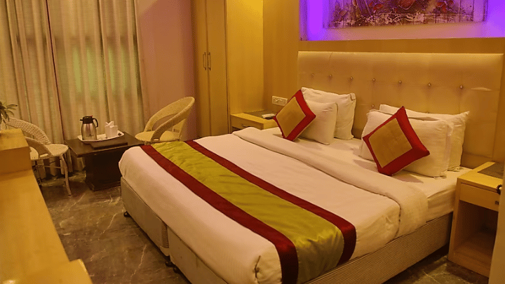 Best Hotel Near Delhi Railway Station